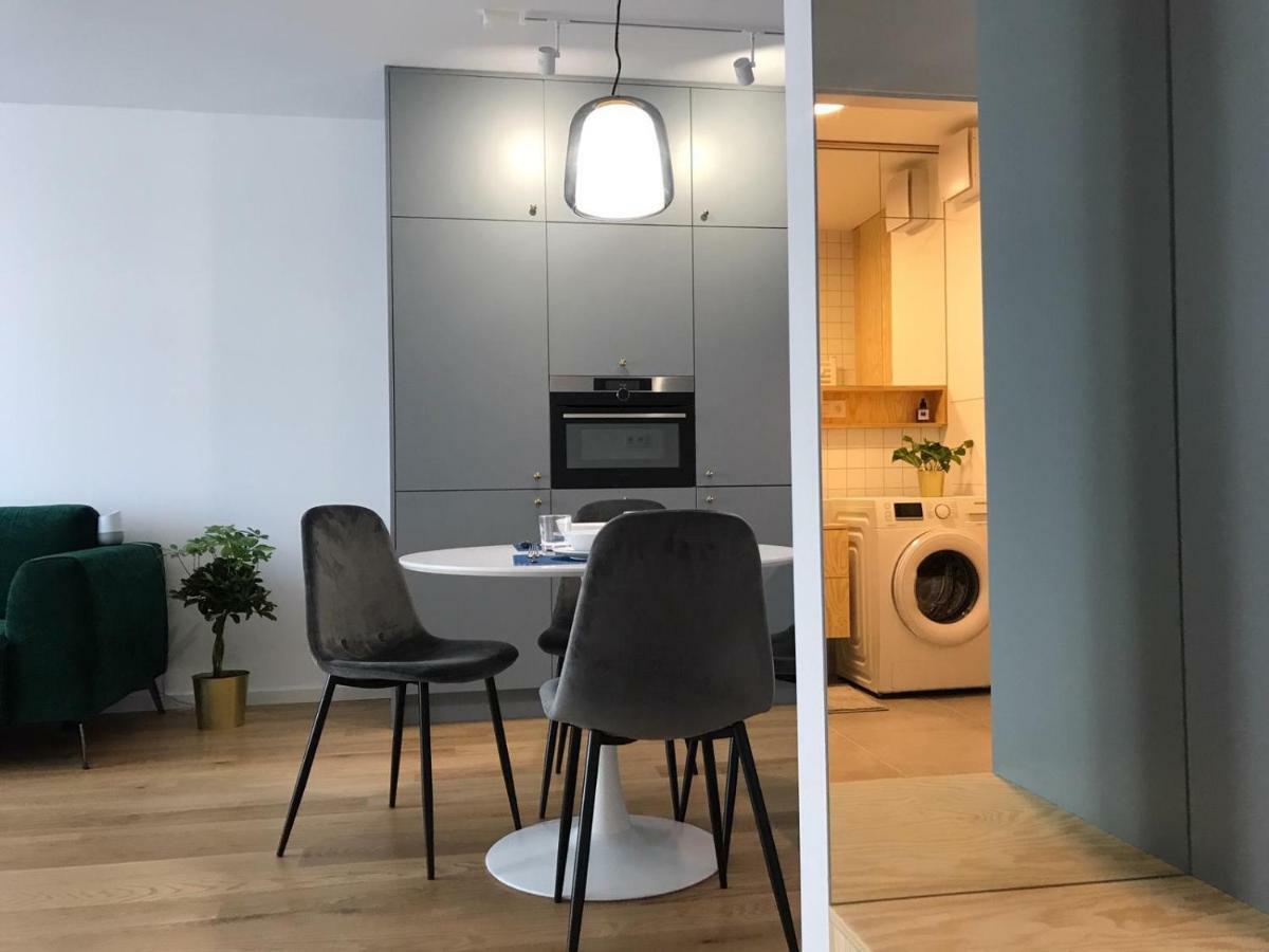 New Modern Urban Apartment Bratislava Eksteriør billede